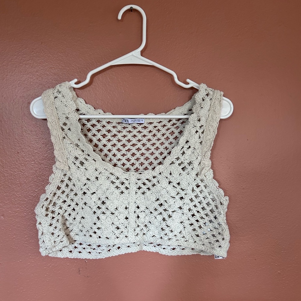 Zara Cream Cropped Cut Out Tank Top